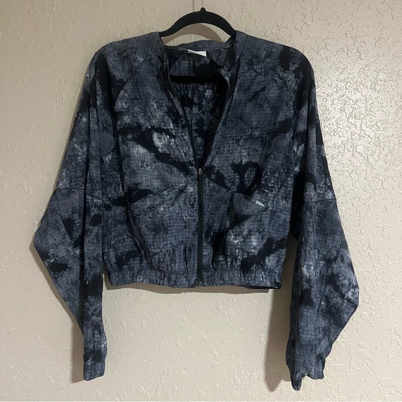 Gymshark Elevate Woven Jacket Size Medium - Picture 2 of 5